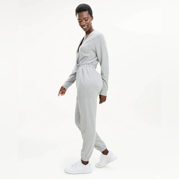 NWT Splendid x Cella Jane Supersoft Surplice Jumpsuit Gray Size Small - Picture 5 of 16